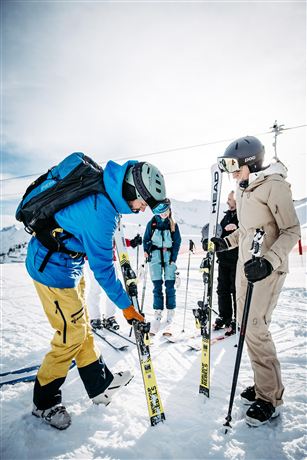 Back to ski