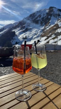 0A7E5572-87D7-4970-85B1-CDE619D161C0