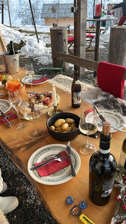 81CABF19-1576-4EDC-AB02-2E7D0D65B3F1