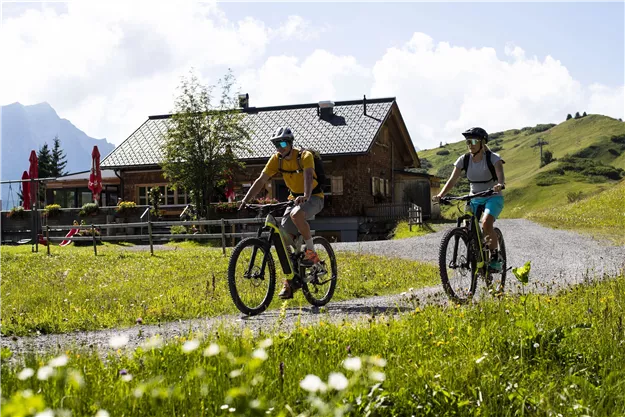 ein cooler Platz für Mountainbiker Hotel Adler War