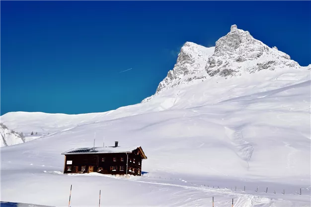 Untere Widdersteinhütte mit Widderstein