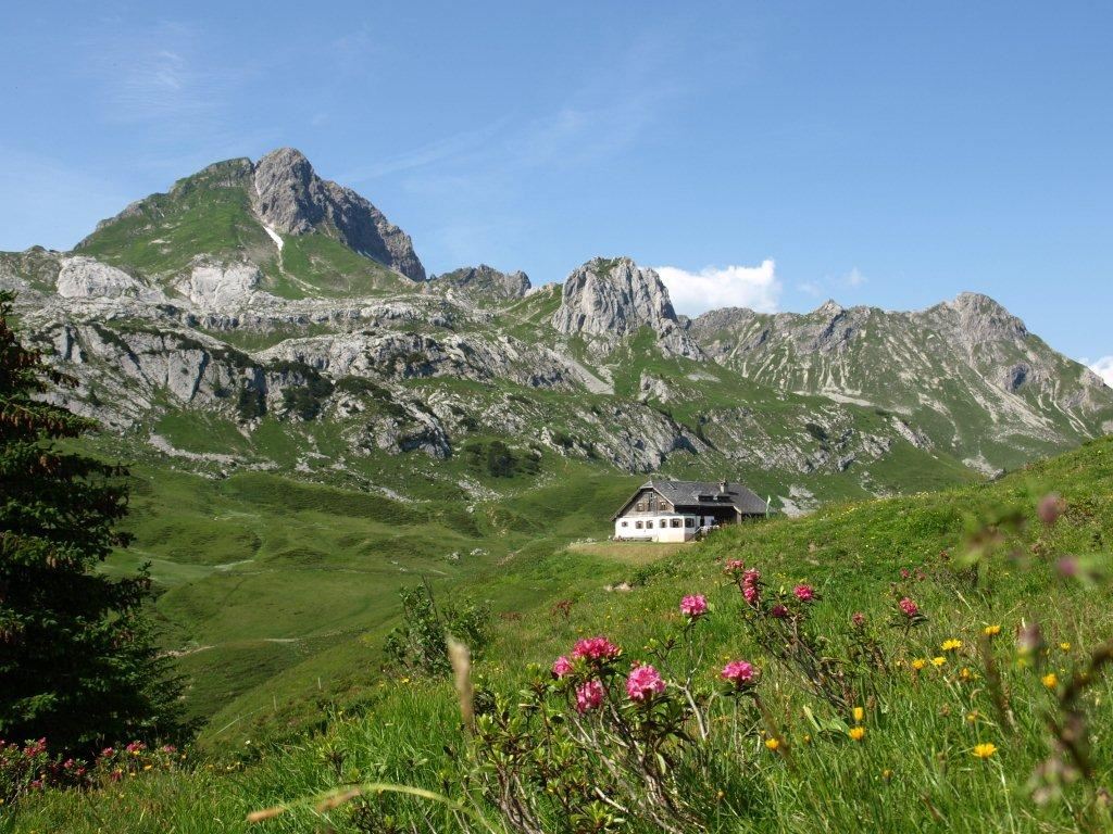 Warth | Schoppernau | Gipfeltour Hochkünzelspitze und Hochberg mit Übernachtung auf der Biberacher Hütte