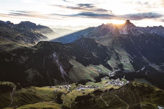 Ausblick vom Wartherhorn nach Warth