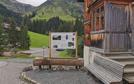 Dorfweg Infotafel Nr. 1