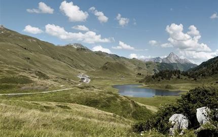 Hochtannbergpass mit Kalbelesee und Simmel