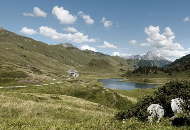 Hochtannbergpass mit Kalbelesee und Simmel